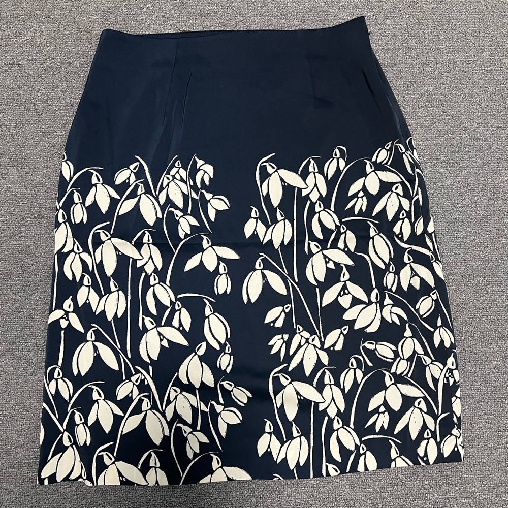 Gant Navy and Cream Floral Pencil Skirt